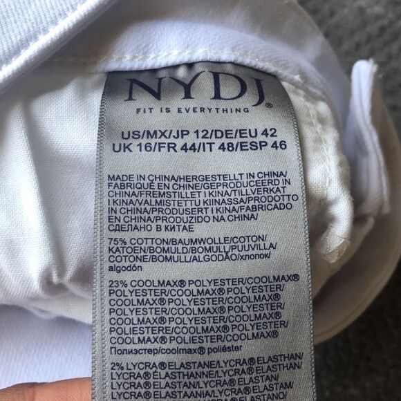 301. NYDJ Lift X tuck technology “Marilyn Crop” White Jeans size 12 - Picture 2 of 4